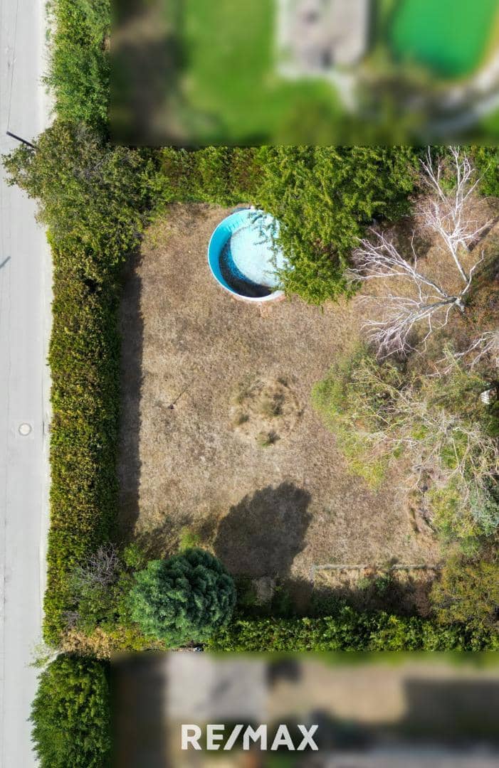 Building plot quietly located ideal for family house Apartment