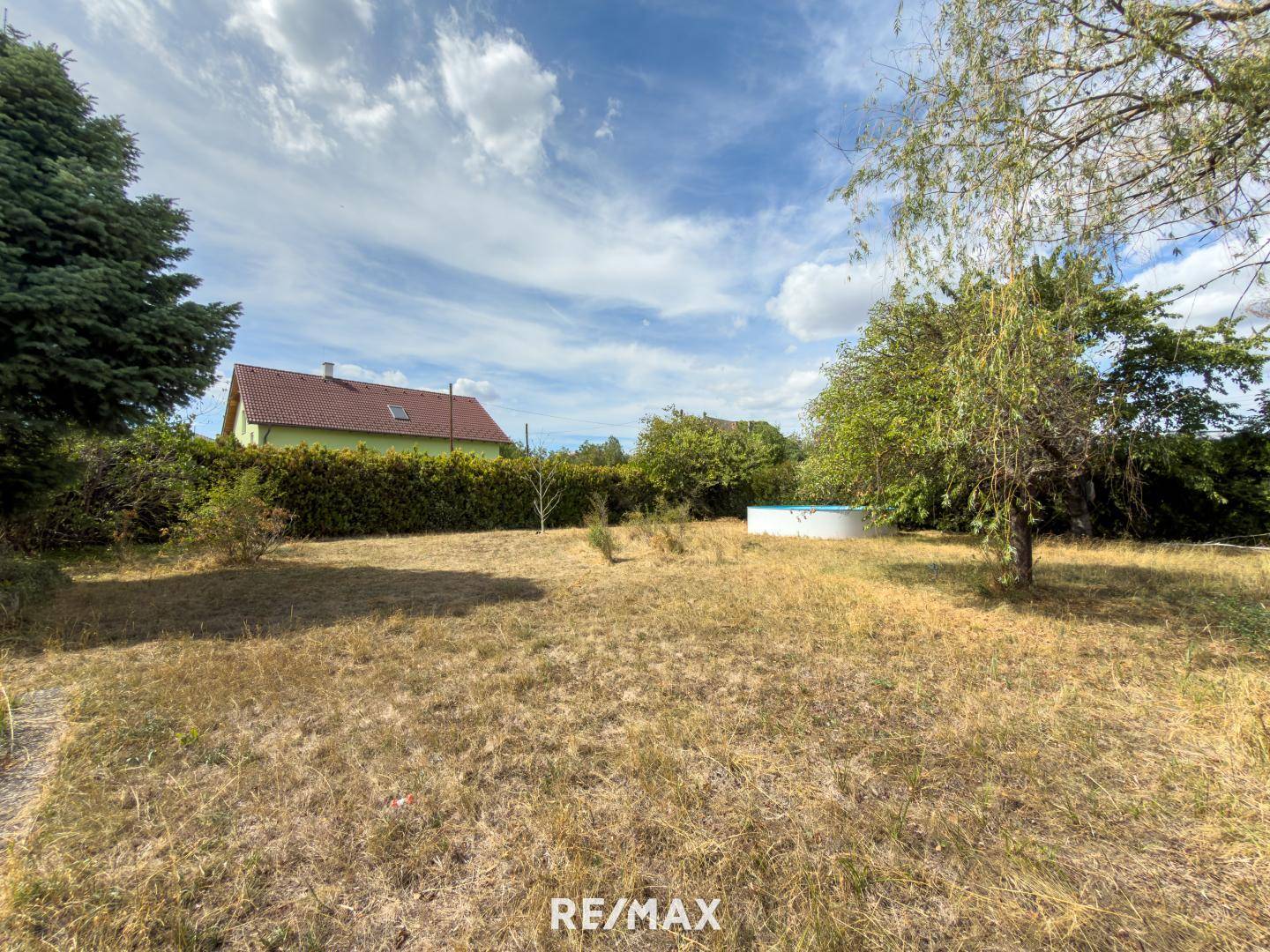 Building plot quietly located ideal for family house Apartment