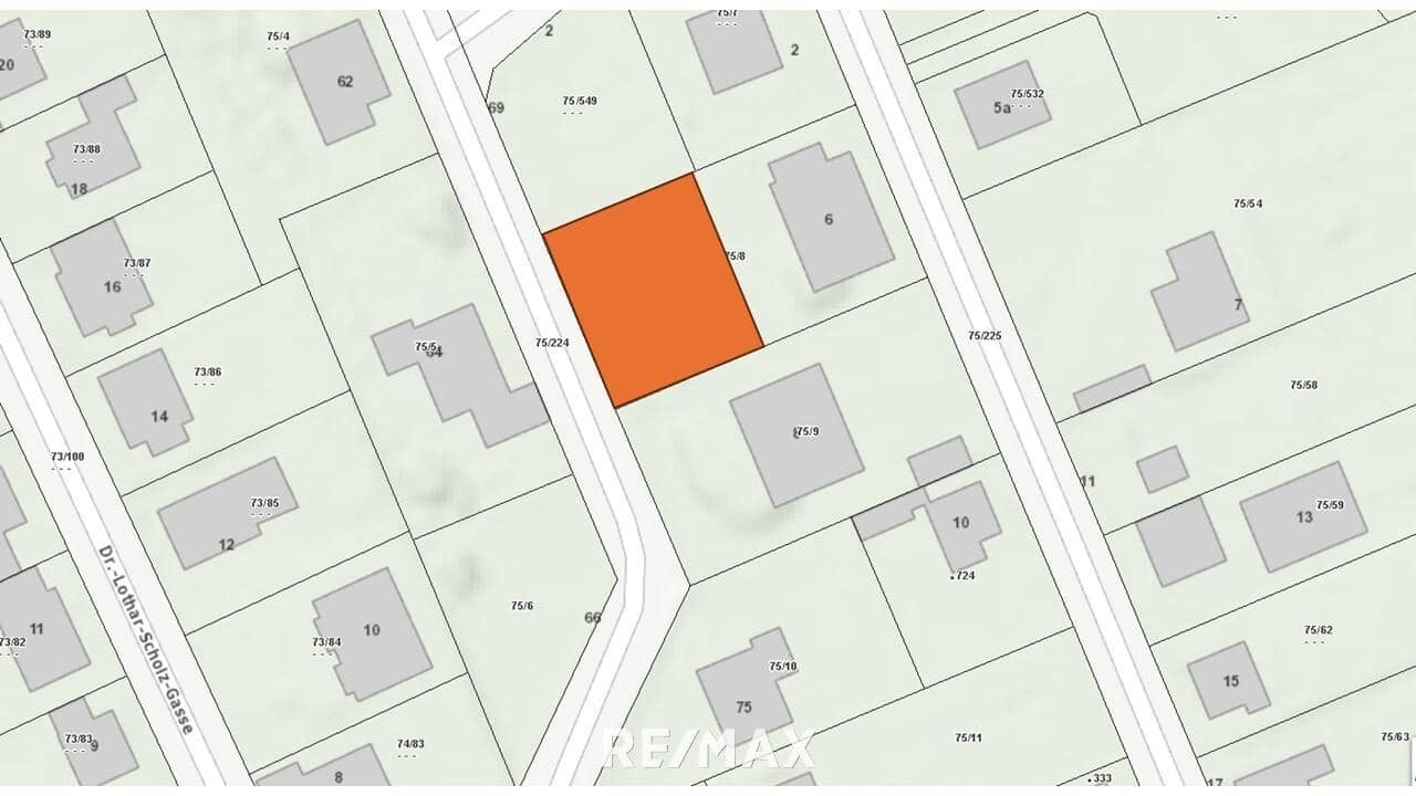 Building plot quietly located ideal for family house Apartment