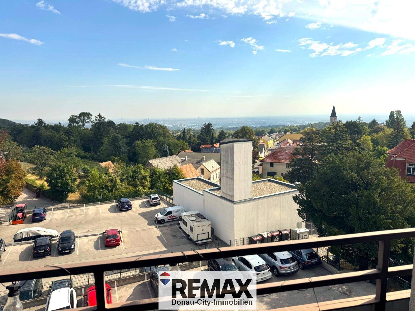 Wohnung mit Loggien und weitem Blick über Wien renoviert