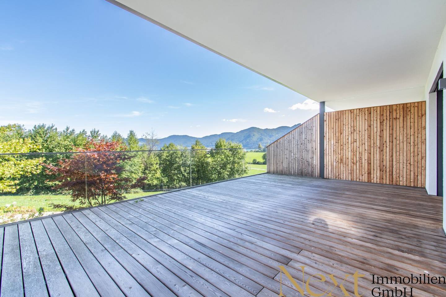 Moderne Gartenwohnung mit traumhaften Ausblick nahe dem Attersee