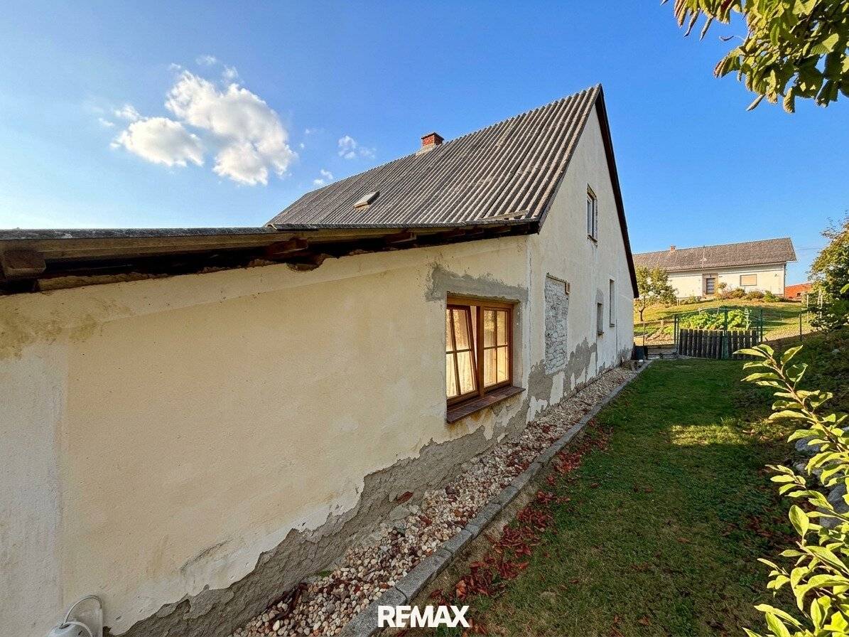Charming 4-room detached house in Unterlamm with terrace, balcony &amp; garage – €339.000