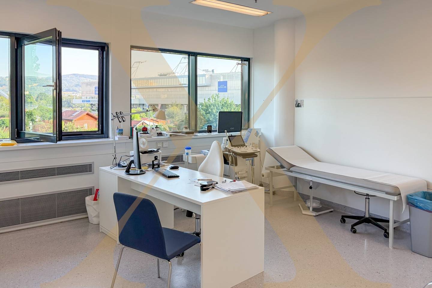 Attractive medical practice space at the Donaulände Medical Center for rent