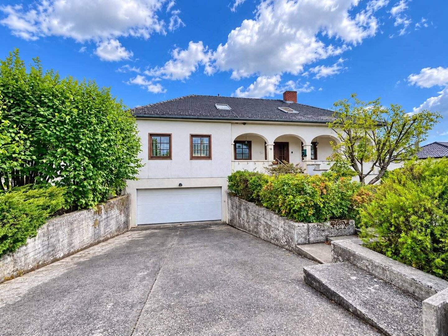 Oberwart Representative country house on an exceptionally spacious plot in St. Martin in der Wart