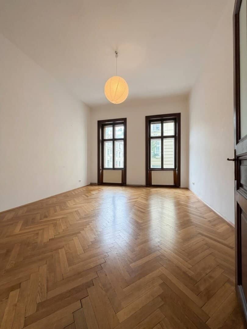 1-Zimmer-Wohnung im gepflegten Gründerzeithaus!
