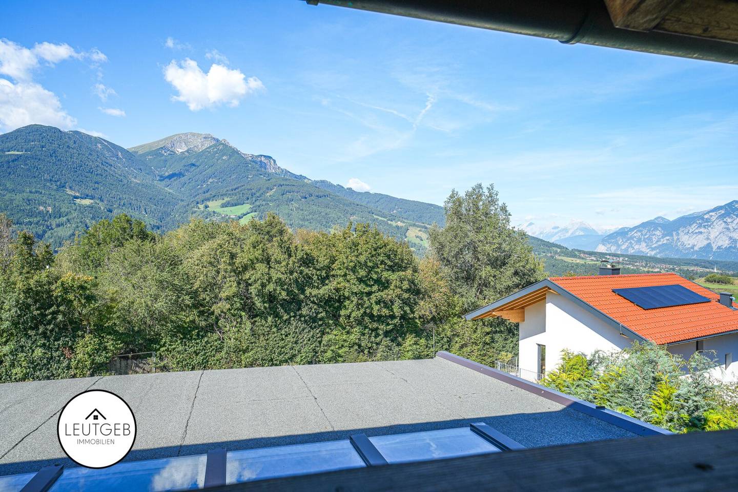 Elegante 7-Zi-Maisonette in Patsch mit Garten, Terrasse &amp; 4 Stellplätzen – 227m²!