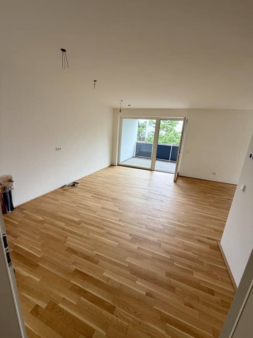 Modern 4-room apartment with cozy terrace and underground car park near the center First occupancy