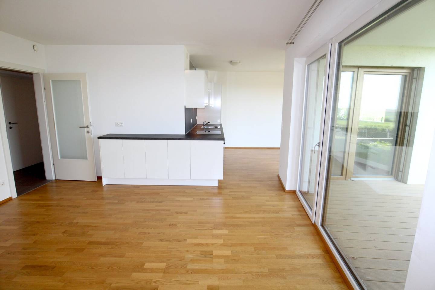 GARDEN MOOD - 3 rooms with loggia &amp; garden