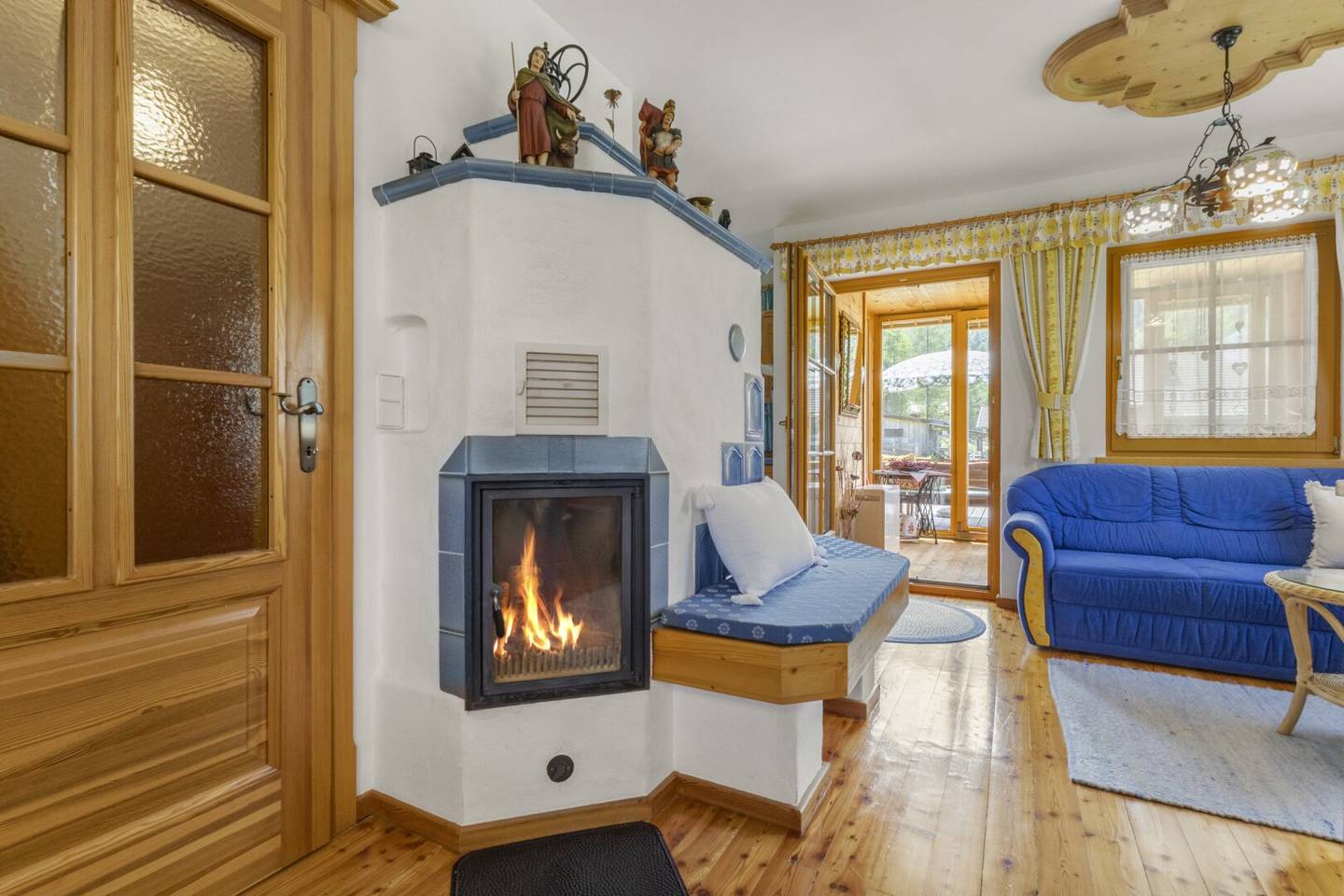 Großzügiges Almhaus für die ganze Familie mit ca. 2.262 m² sonnigem, weitläufigem Grundstück am Hochrindl