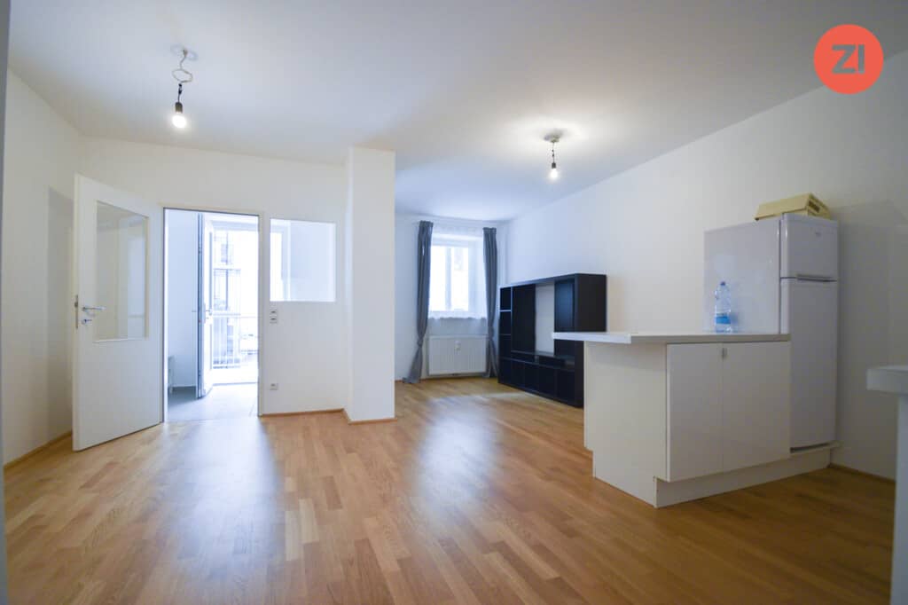 Ruhige Wohnung mit möblierter Küche und Innenhoflage
