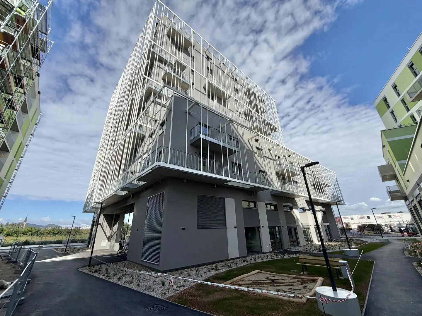 First occupancy near Alte Donau "An der Schanze" – Modern 2-room apartment with west balcony