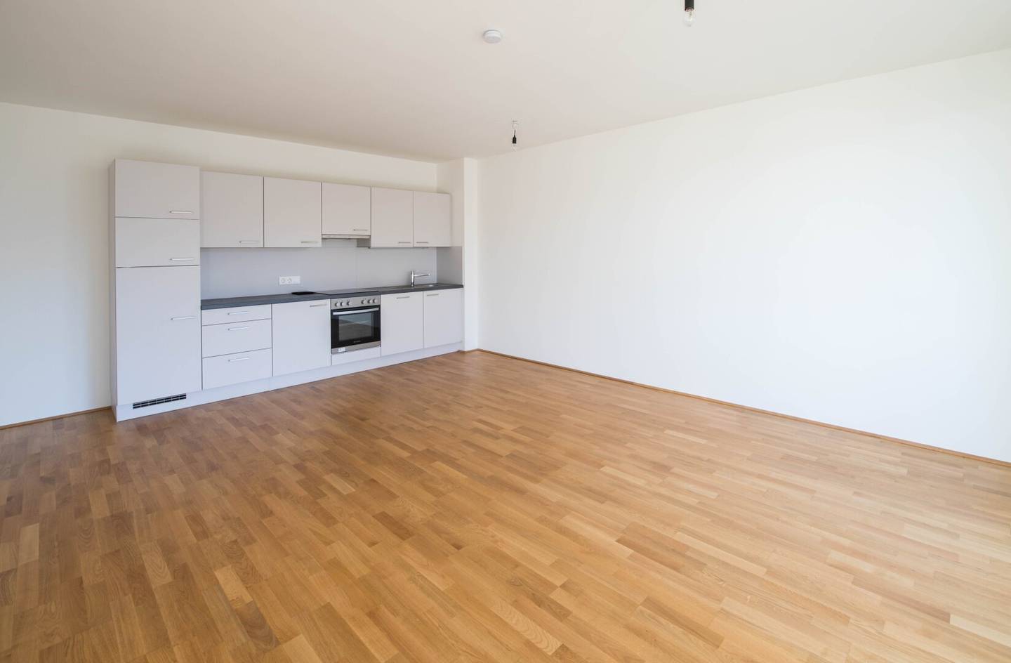Very well located three-room apartment near the city center