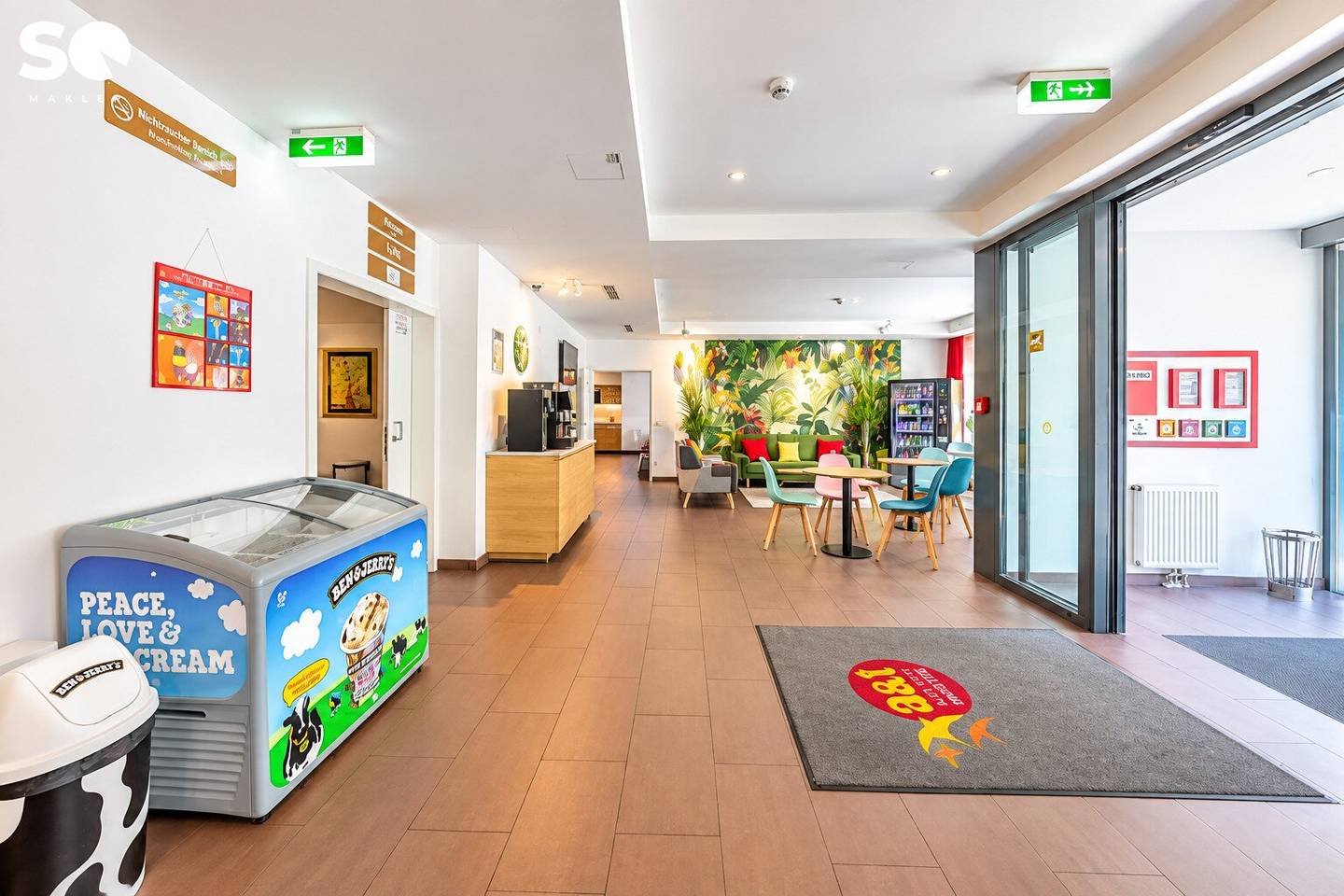 # SQ - HOTEL/HOSTEL INVESTMENT IN 1100 VIENNA 75 Rooms | approx. 280 Beds | approx. 2,565 m² Total Usable Area | Underground Car Park