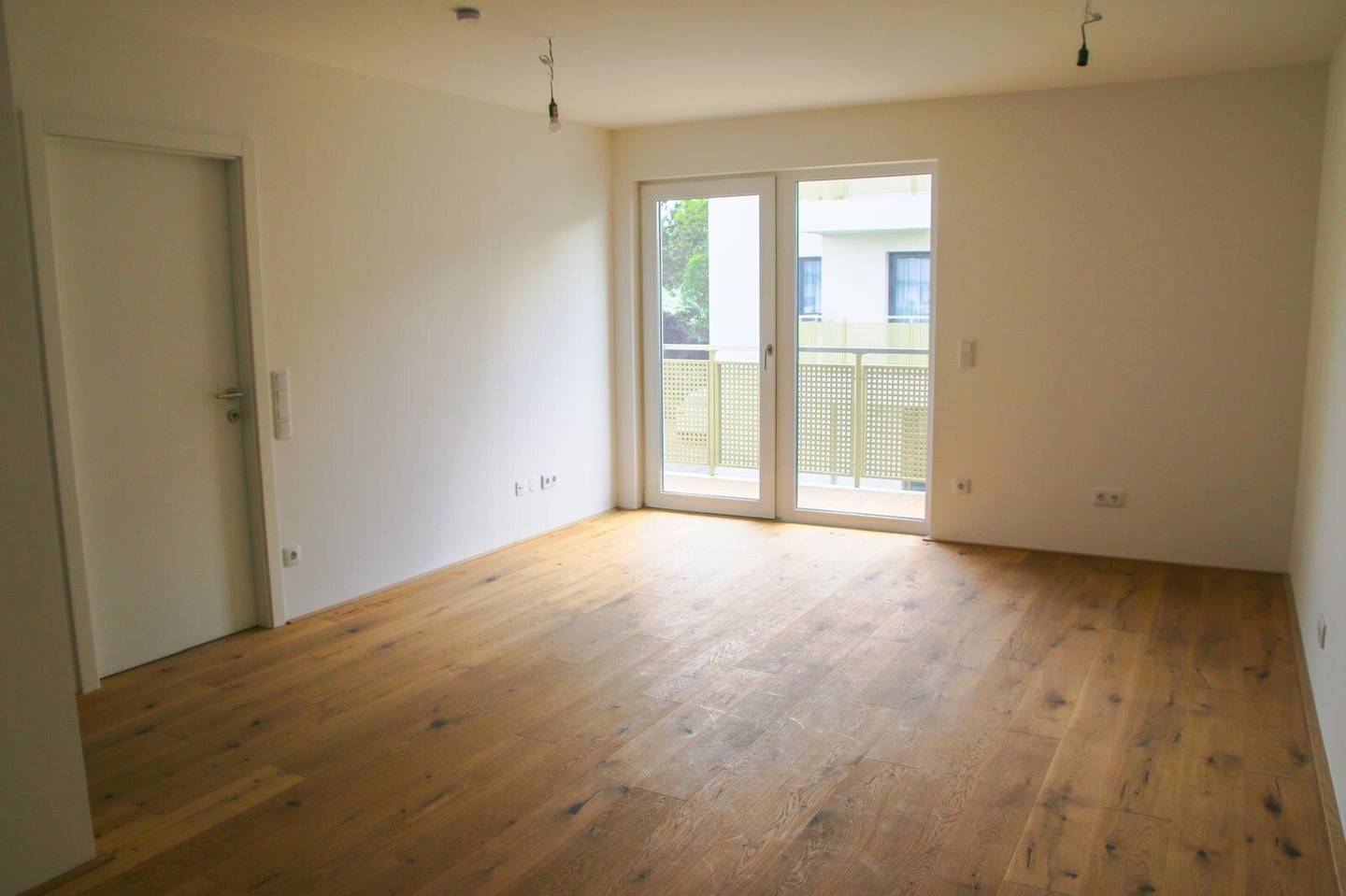 Stilvolle Erstbezugs-Wohnung mit Balkon &amp; optionalem Tiefgaragenplatz