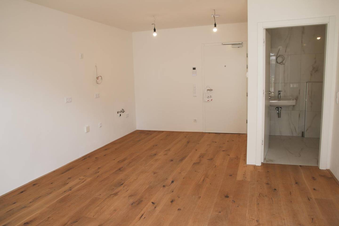 Stilvolle Erstbezugs-Wohnung mit Balkon &amp; optionalem Tiefgaragenplatz