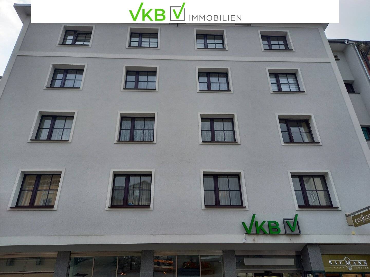 Studio apartment usable as single apartment or office