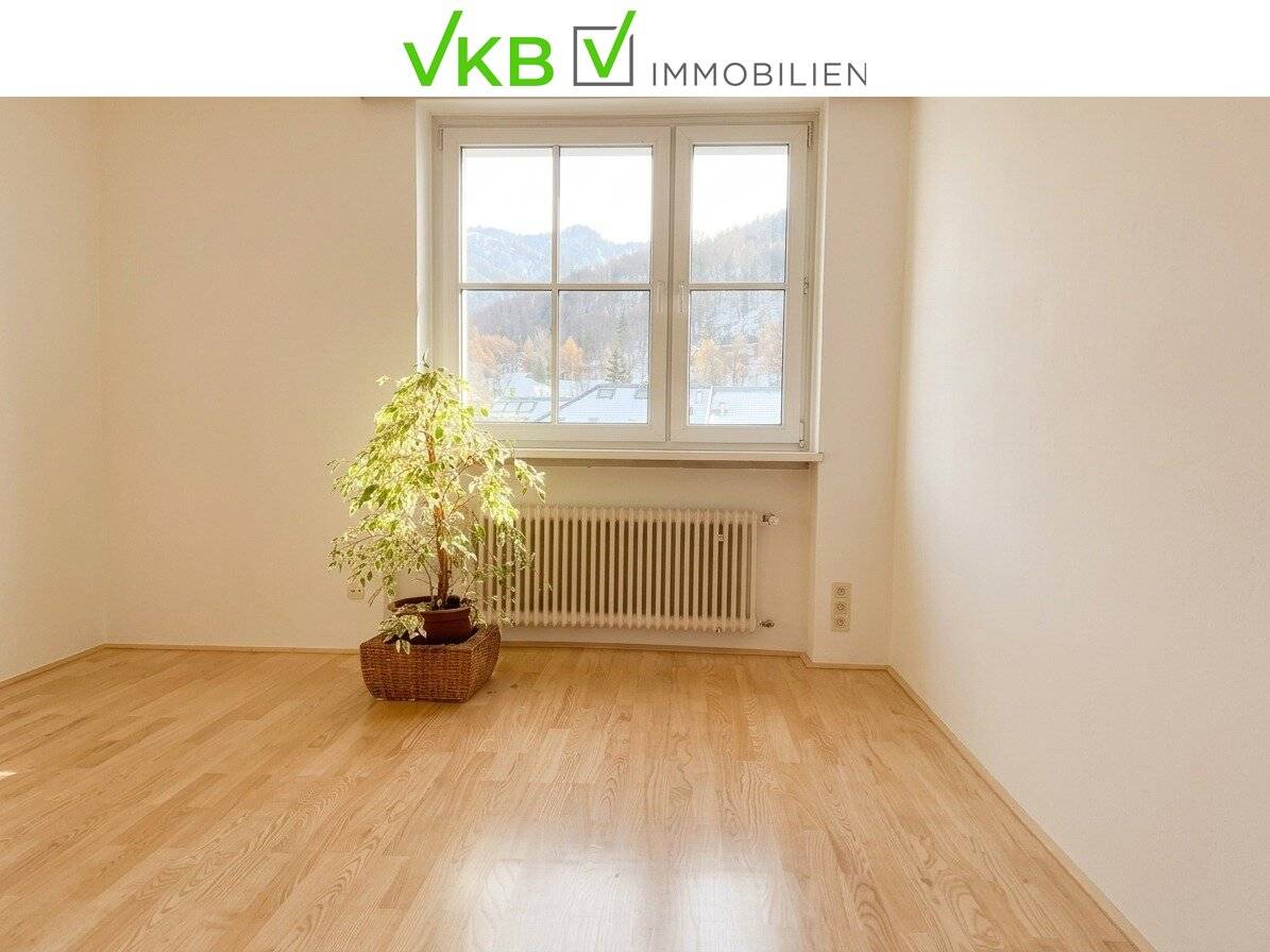 Studio apartment usable as single apartment or office