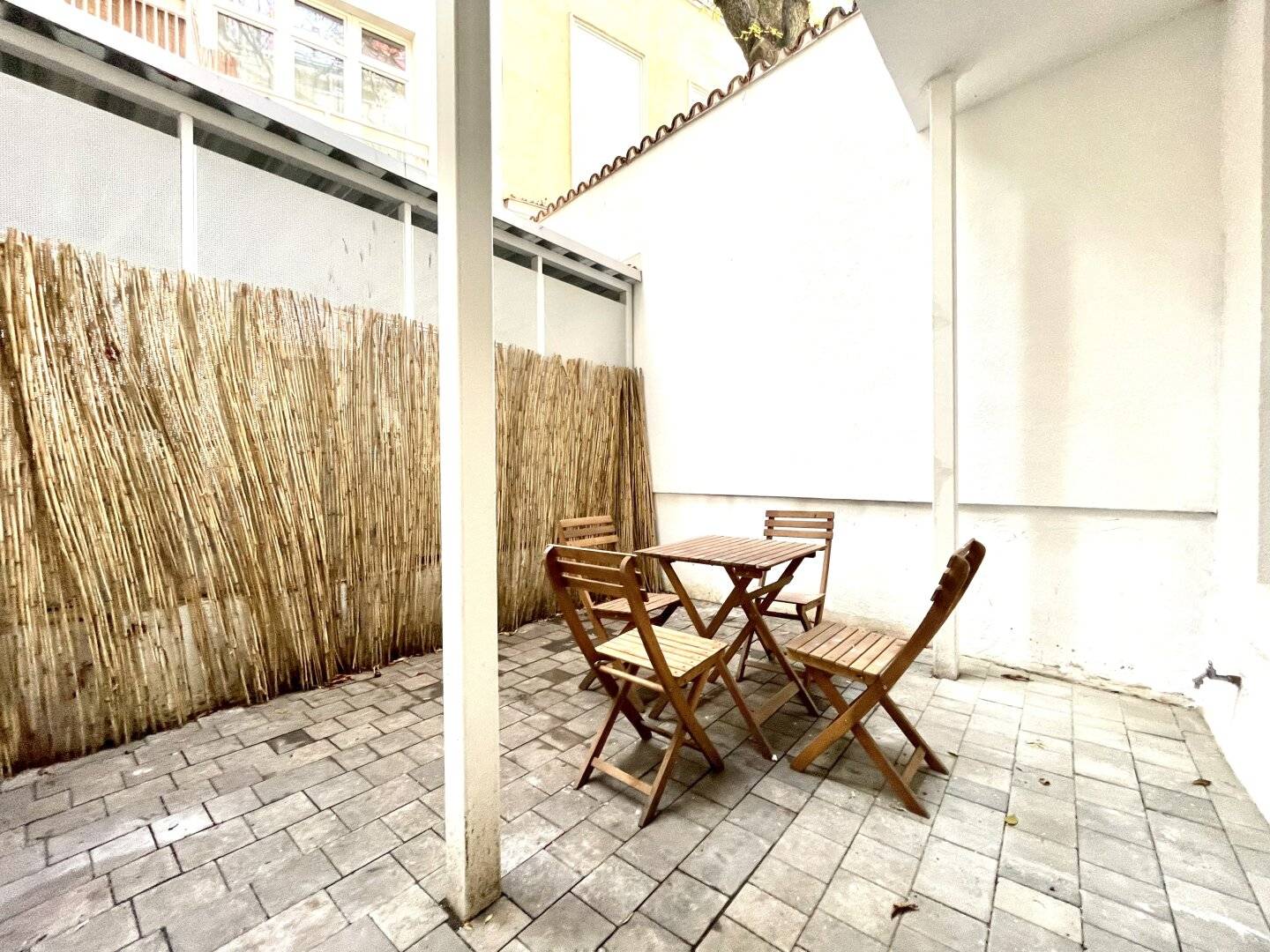 MODERNE 2 ZIMMER + GROSSER TERRASSE NAHE ELTERLEINPLATZ (U5, 43er)