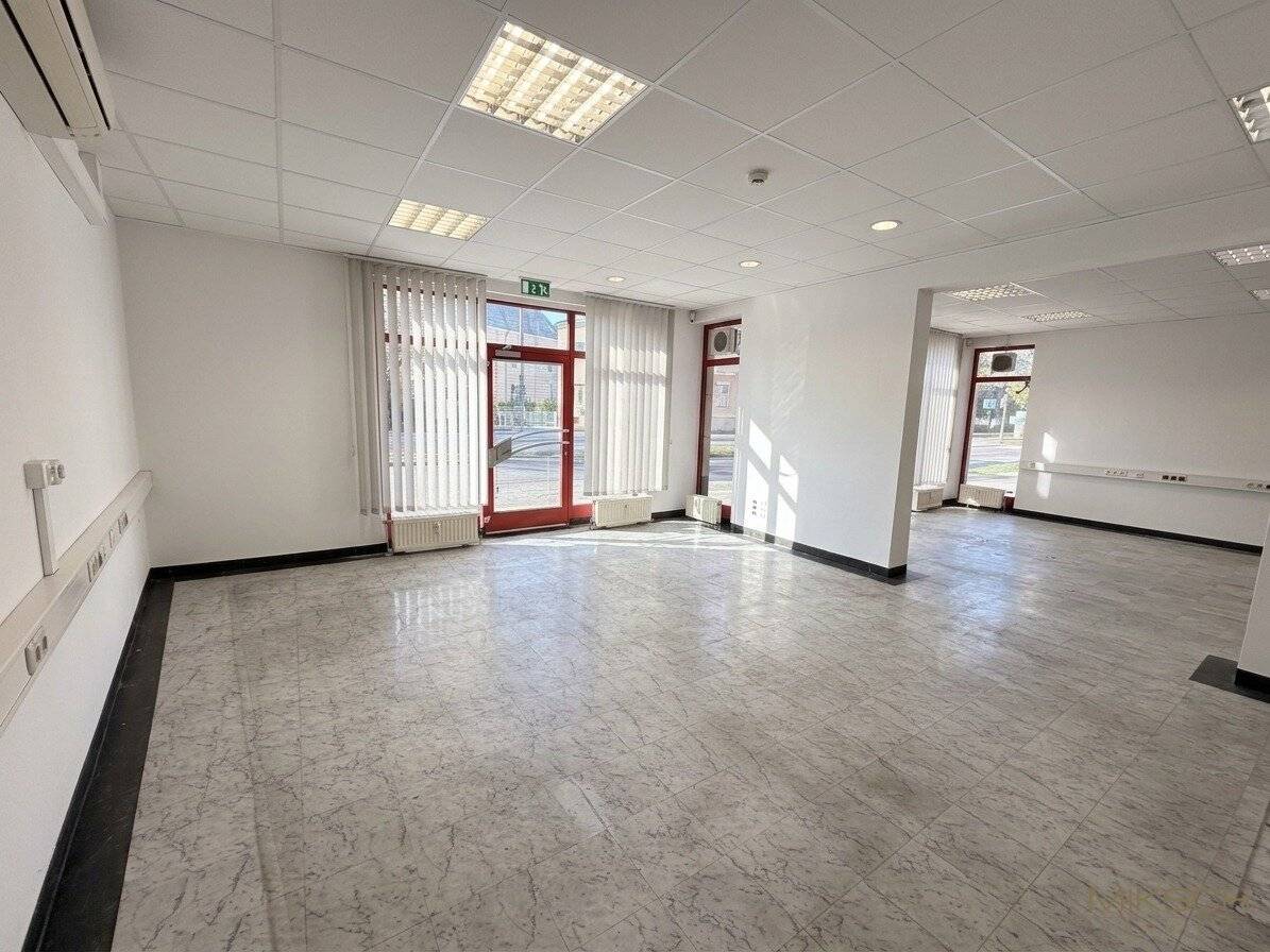 Top commercial premises I 46.32m² I near train station I St. Pölten