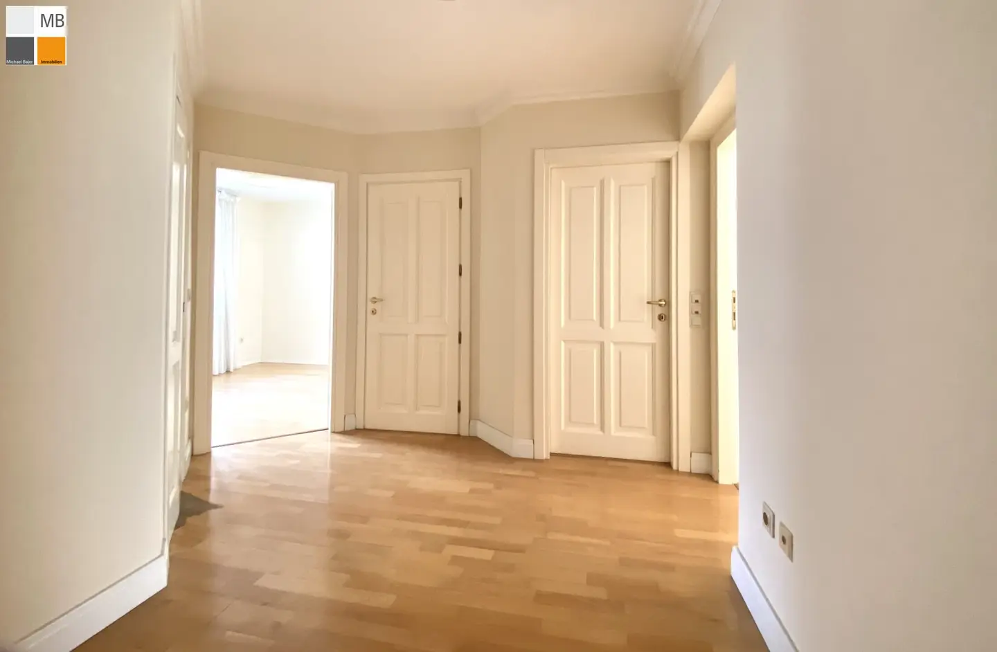 New build apartment with old building charm and perfect transport connections I MB IMMOBILIEN