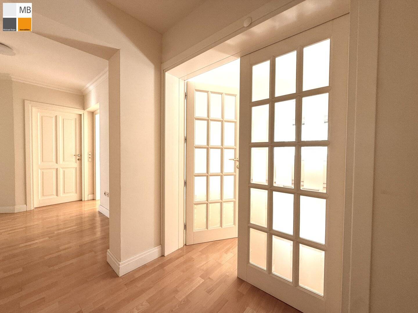 New build apartment with old building charm and perfect transport connections I MB IMMOBILIEN