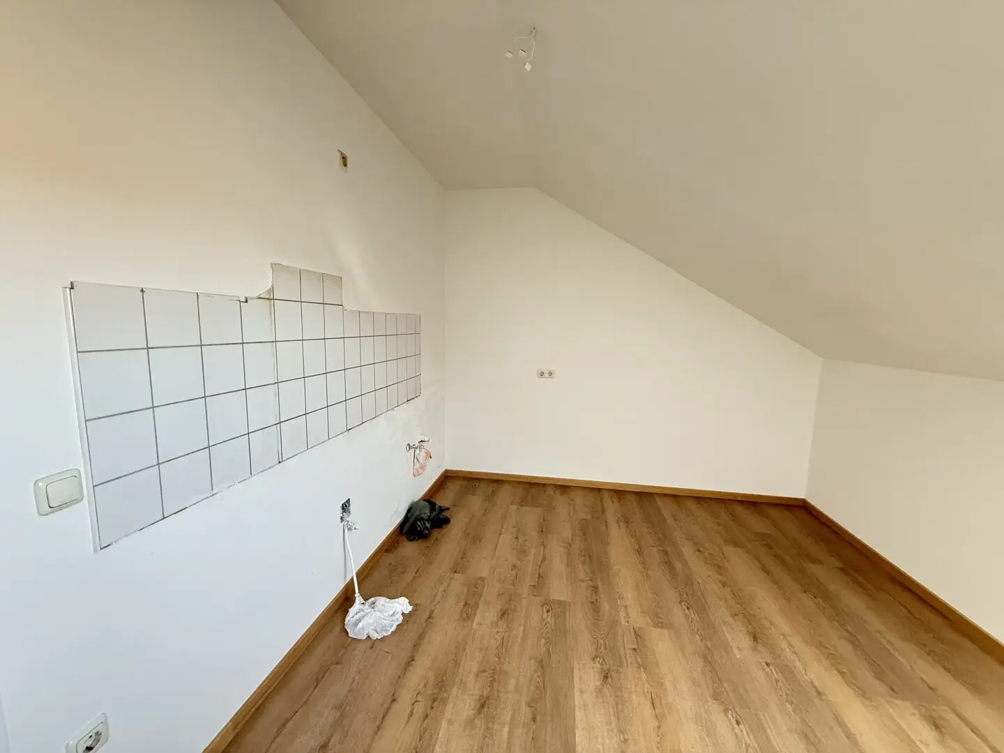 Renovierte 4-Zimmer-Wohnung inkl. Parkplatz