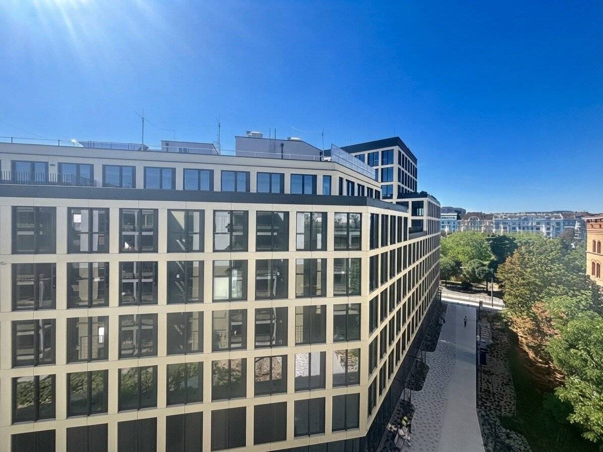 First occupancy in LeopoldQuartier - Top-modern city living with balcony, gym, sauna, co-working space and more