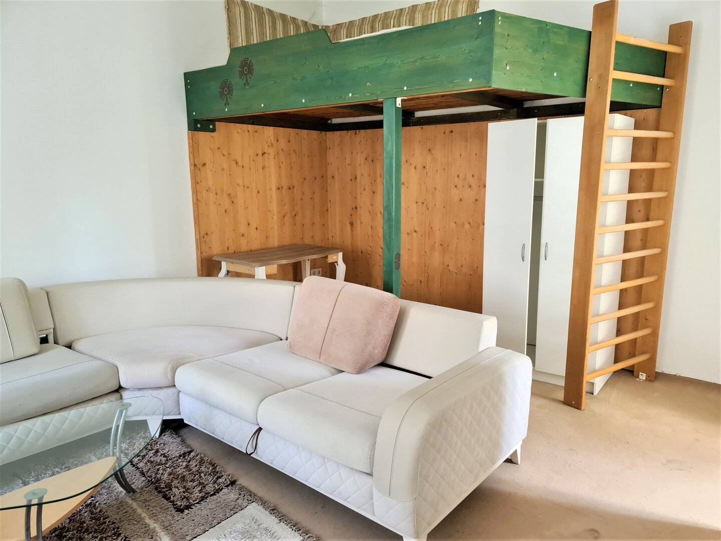 Hofseitige Garconniere mit Potenzial U3 Johnstraße
