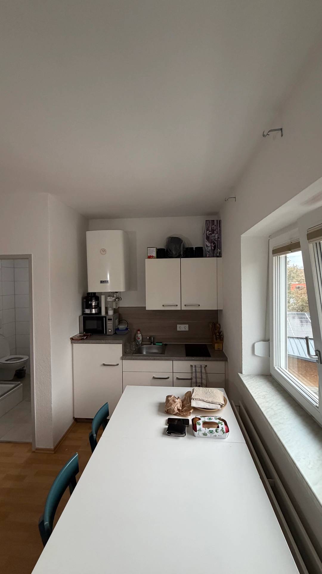 Bright apartment with fitted kitchen centrally in a quiet market town