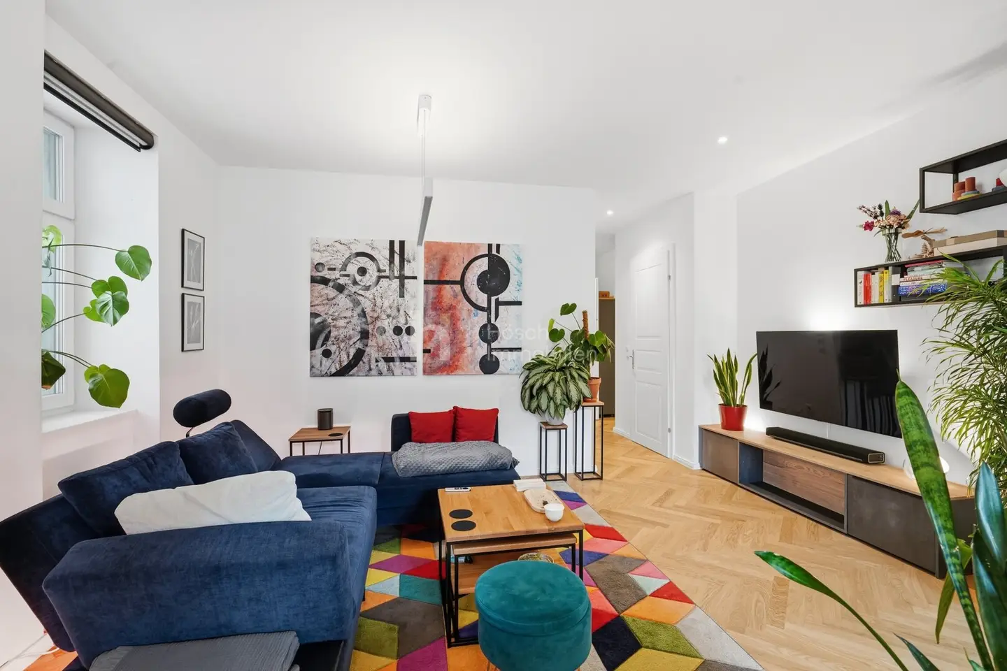 Historic charm meets designer kitchen: Like-new 3-room apartment in Ottakring