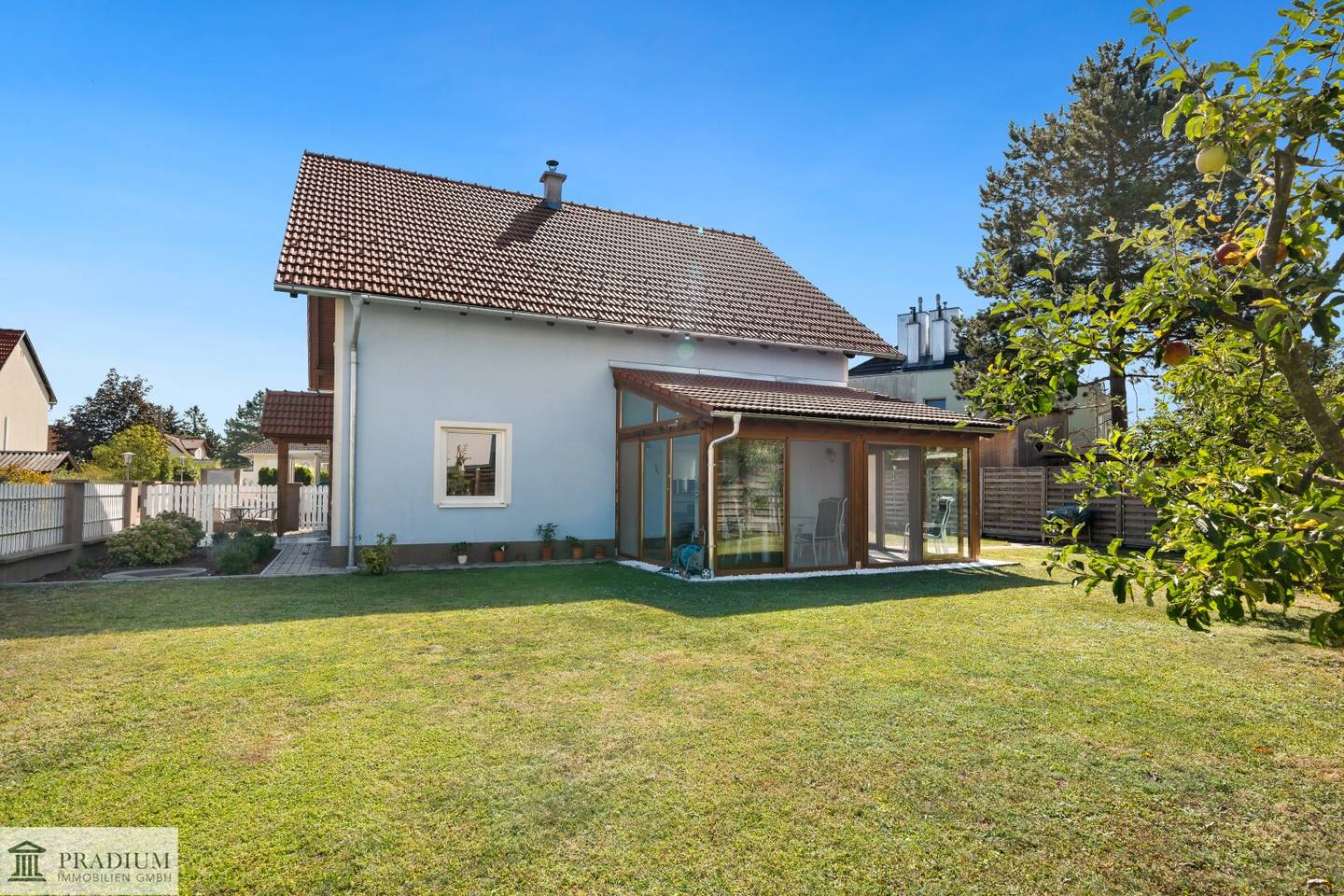 Koffer packen und einziehen: Familienhaus mit 176 m² und Wintergarten in ruhiger Sackgasse