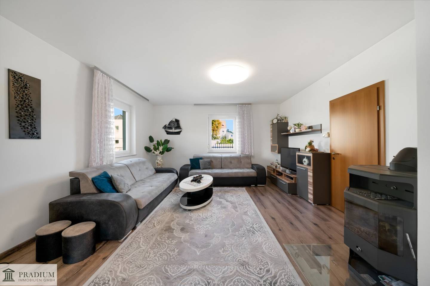 Koffer packen und einziehen: Familienhaus mit 176 m² und Wintergarten in ruhiger Sackgasse