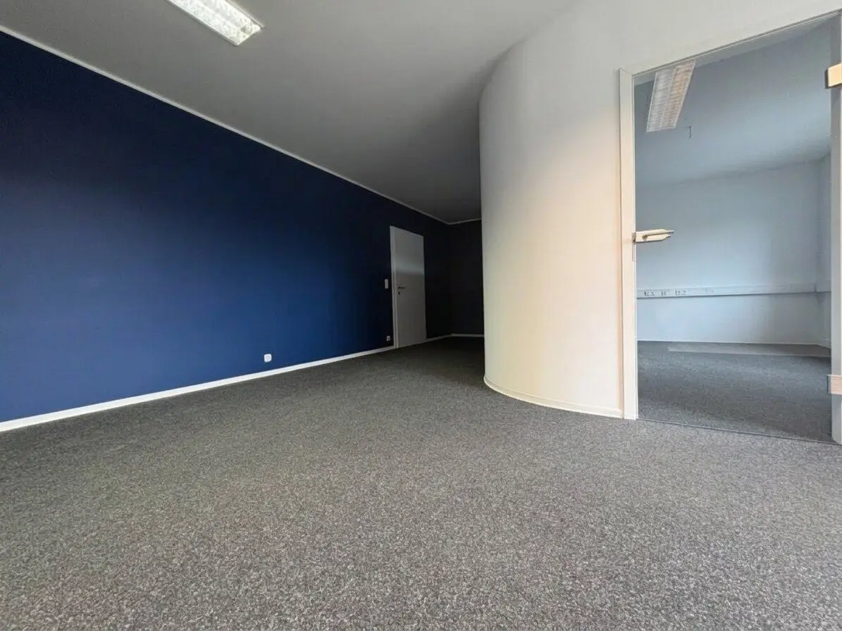 Raum für Ihre Ideen – moderne Büro- und Praxisfläche am Seyringer Gut