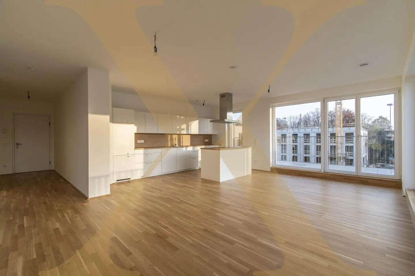 Klimatisierte 3-Zimmer-Dachgeschßwohnung mit ca. 60m² großer Terrasse in Linz nähe Hummelhofwald zu vermieten!