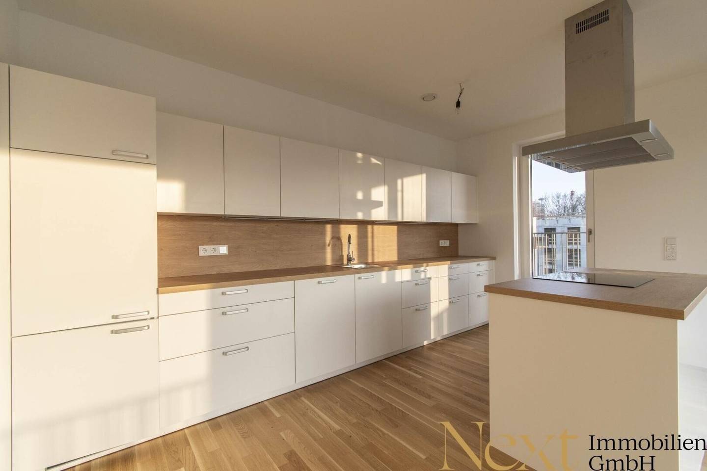 Air-conditioned 3-room attic apartment with approx. 60m² large terrace in Linz near Hummelhofwald for rent