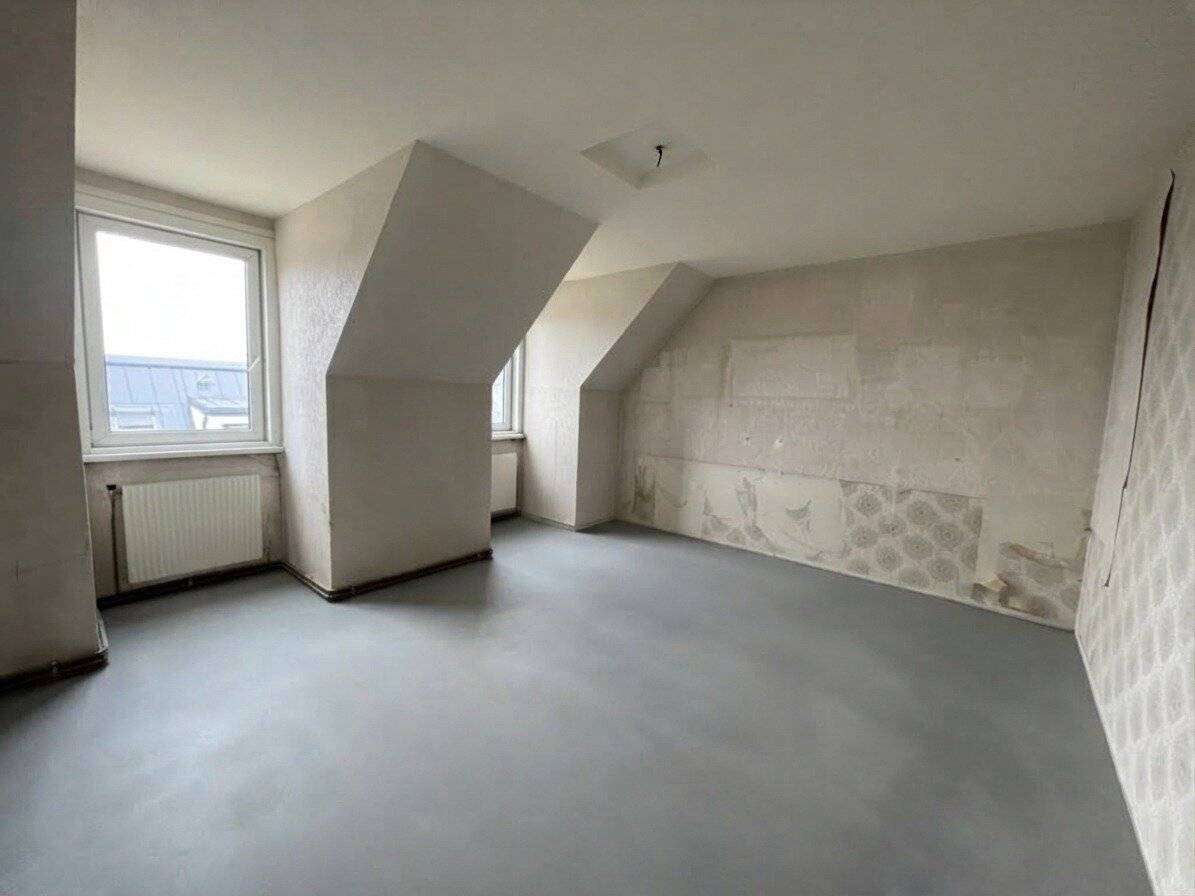 PROVISIONSFREI! Gemütliche Dachgeschosswohnung wartet auf Ihre persönliche Handschrift!