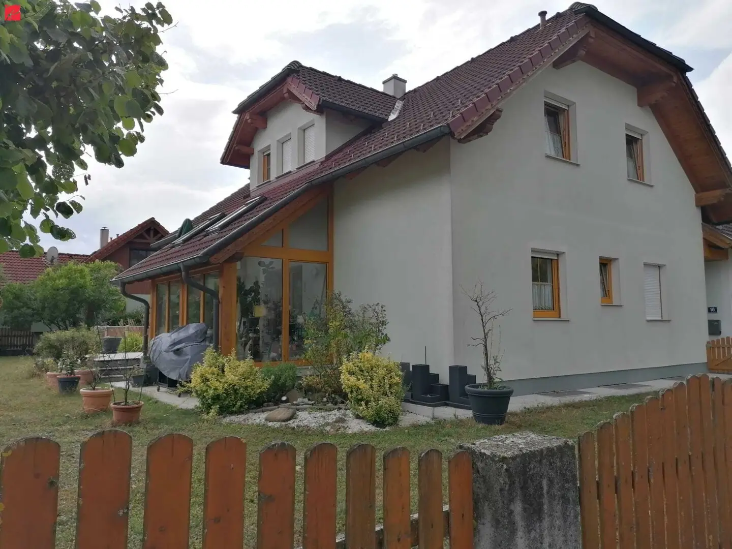 Family living dream meets professional carpenter workshop