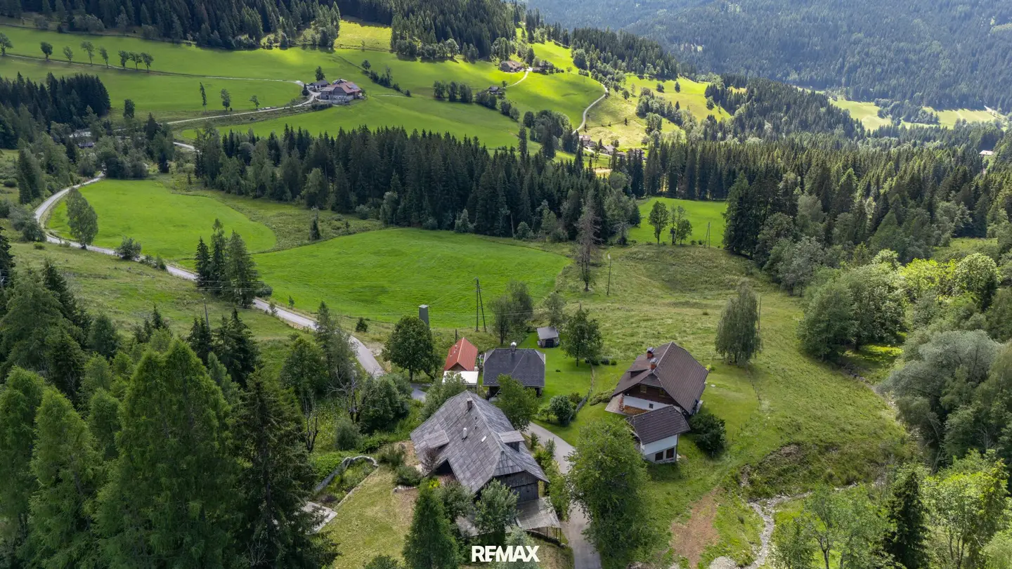 Historic alpine farmhouse with unparalleled mountain panorama