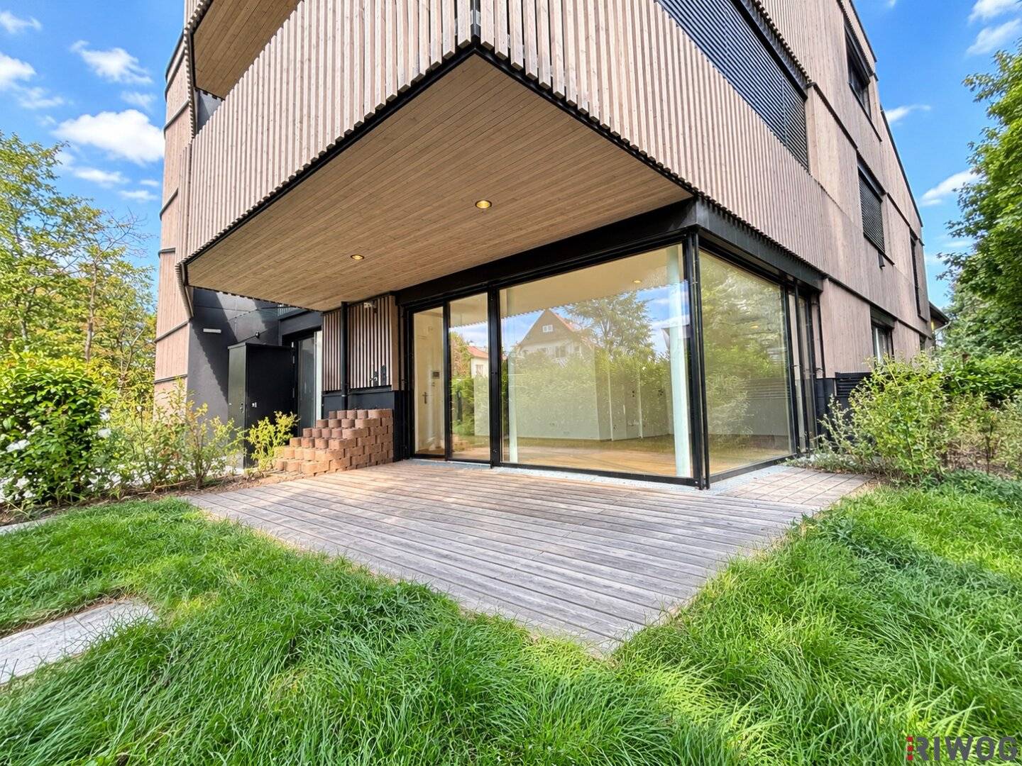 Architektur auf höchsten Niveau***Design Gartenwohnung im Neubau