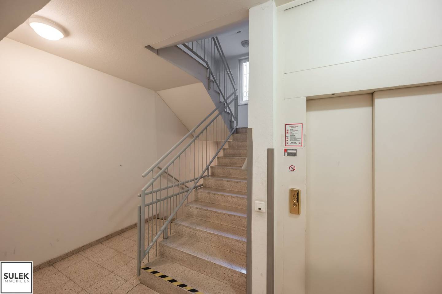 Living in the Heart of Josefstadt | 2-room apartment near Rathaus; Buchfeldgasse; available from 01.11.