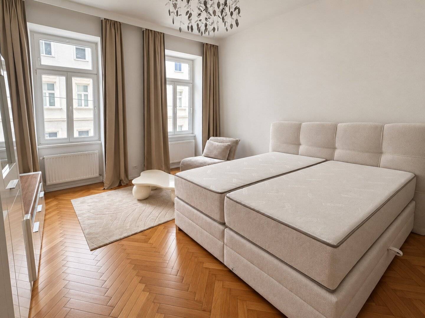 3 sanierte Altbauwohnungen in Döbling | 30–44 m² | einzeln ab € 179.000, vollmöbliert