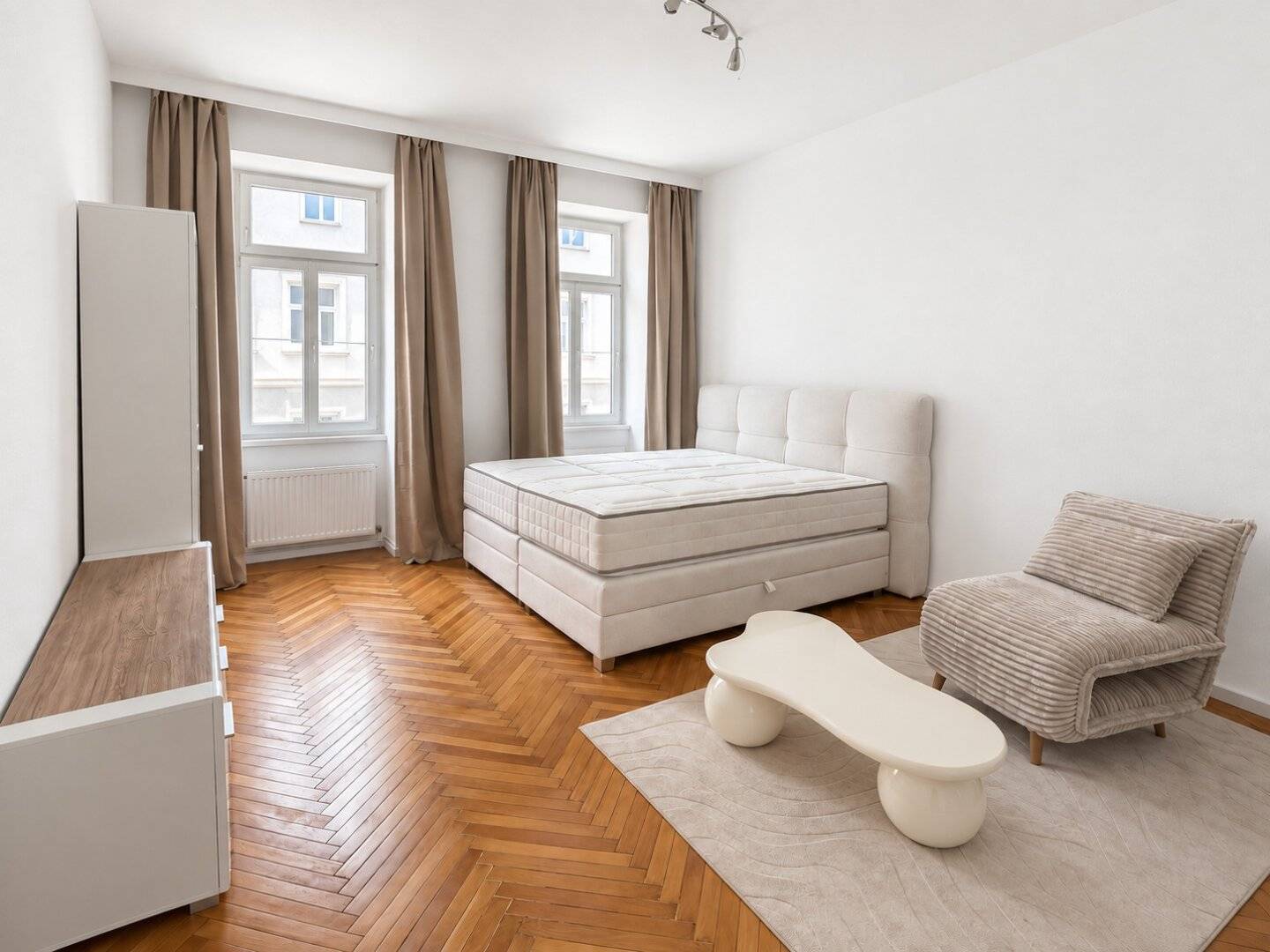 3 sanierte Altbauwohnungen in Döbling | 30–44 m² | einzeln ab € 179.000, vollmöbliert