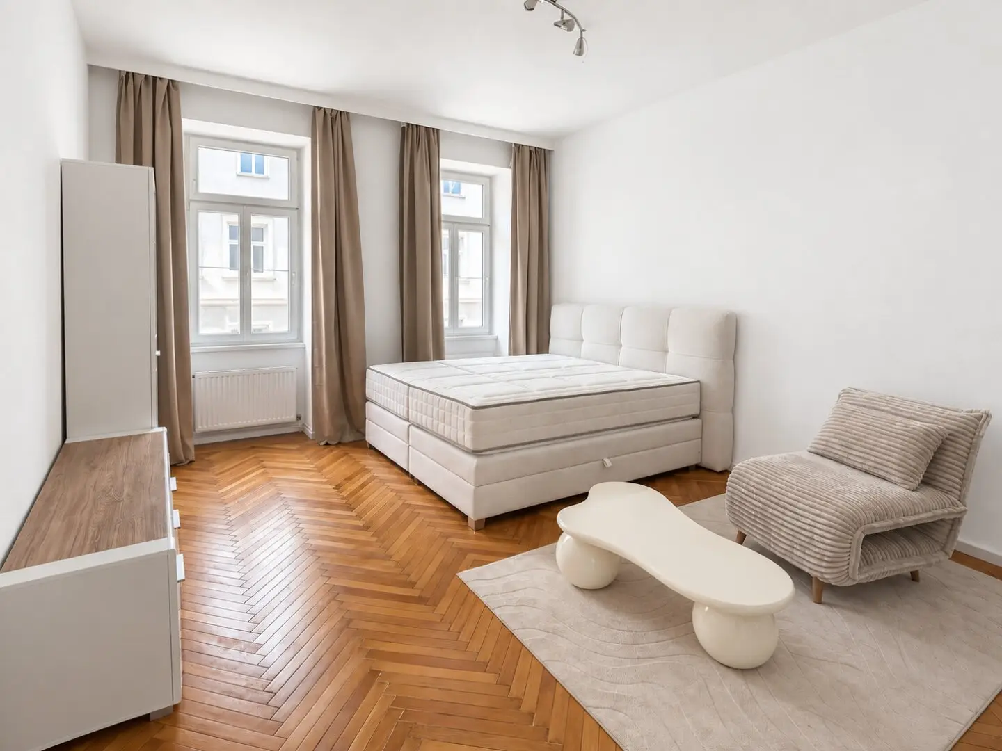 3 renovated old building apartments in Döbling | 30–44 m² | individually from € 179,000, fully furnished