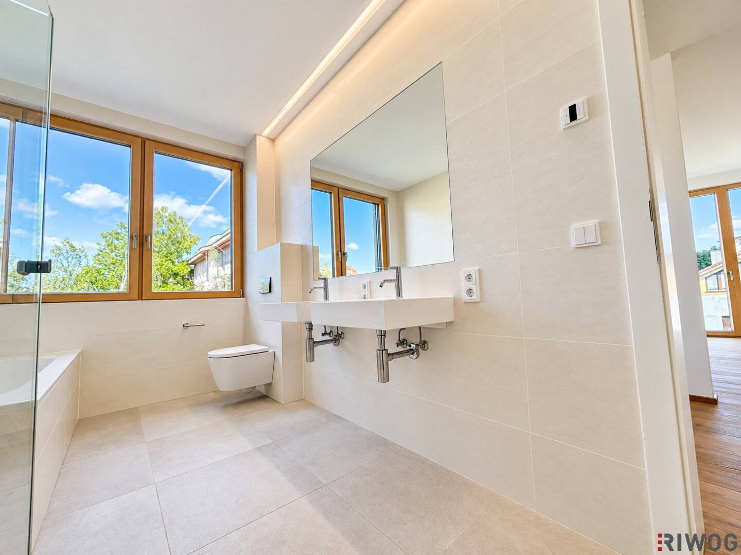 Design Penthousewohnung mit 2-Freiflächen in Ruhelage