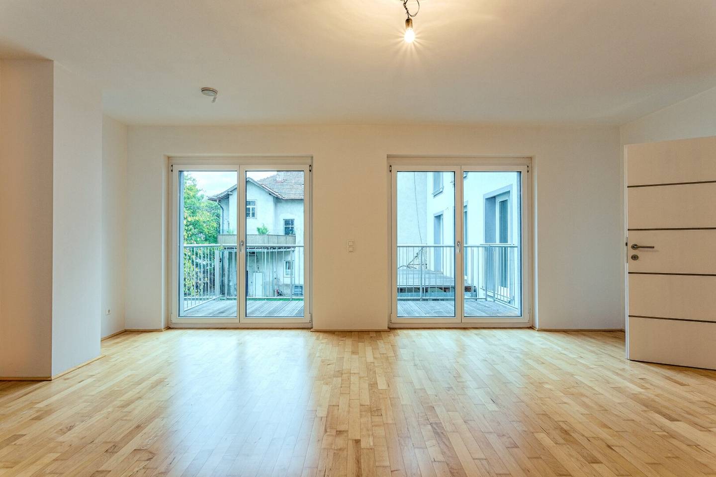 Großzügige 5-Zimmer-Maisonette mit ca. 155 m² in Passivhausbauweise – Balkon, Garten/Terrasse in Maria Enzersdorf