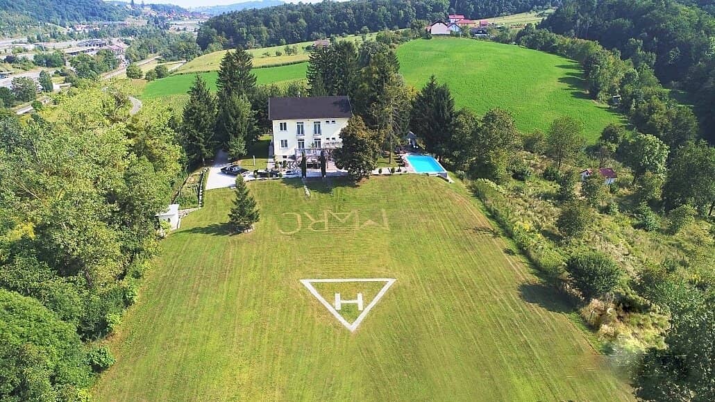 Wunderschöne, exklusive Villa mit bester Aussicht an der österreichisch-slowenischen Grenze!