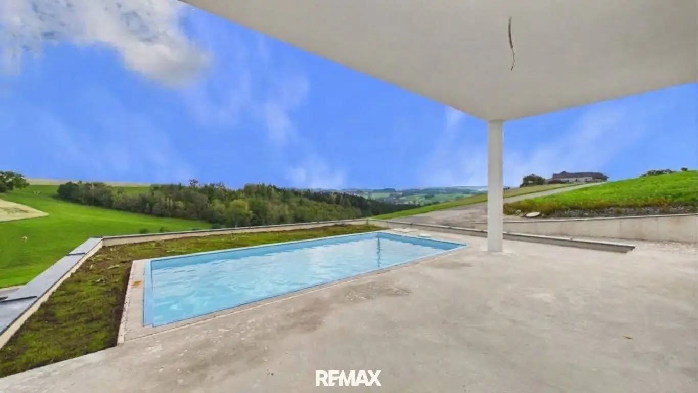 House with pool only 25 min from Linz!