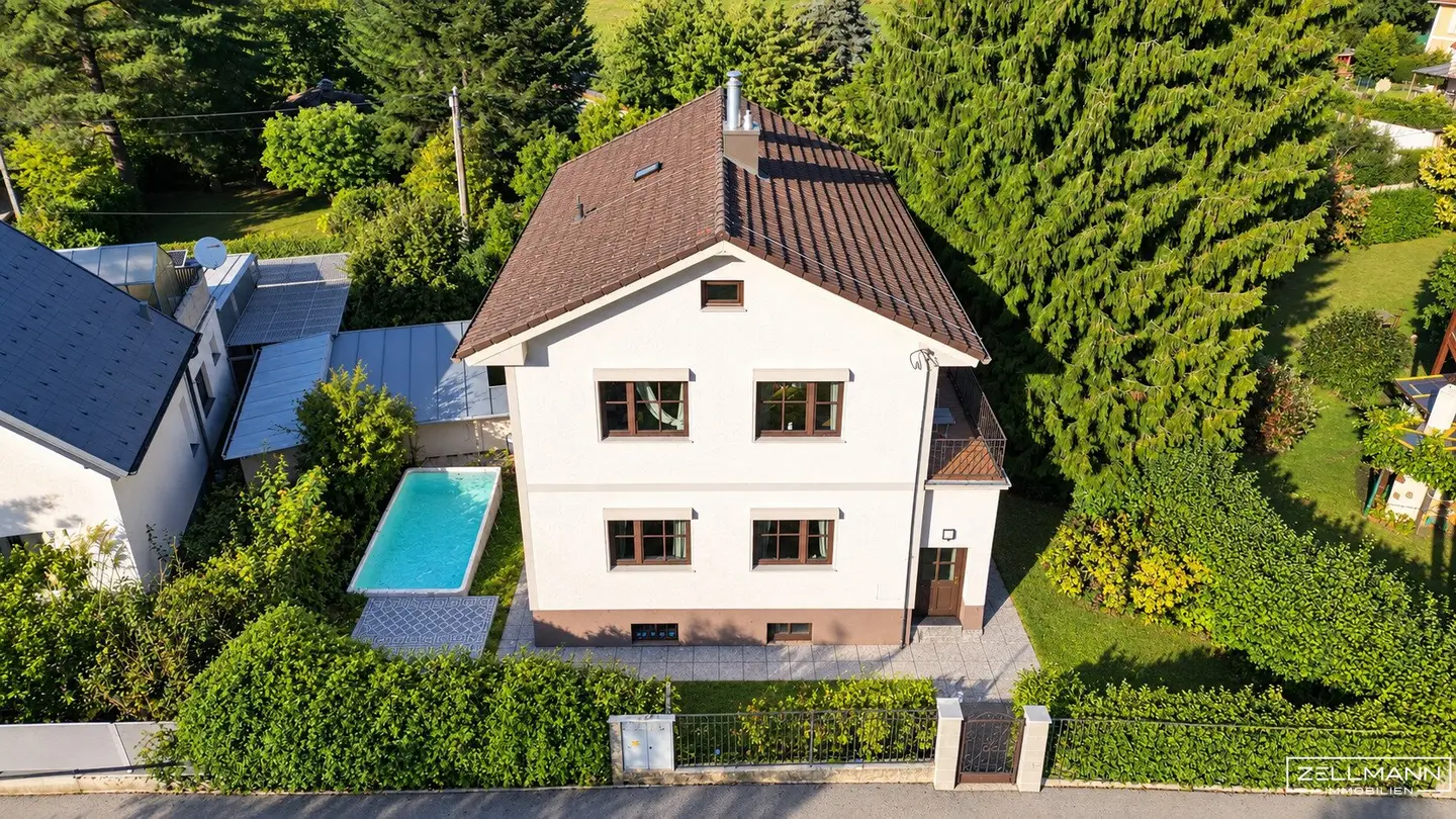 GABLITZ | WELL MAINTAINED SINGLE-FAMILY HOUSE WITH GARDEN, TERRACES & GARAGE IN QUIET LOCATION AT HAUERSTEIG | ZELLMANN IMMOBILIEN