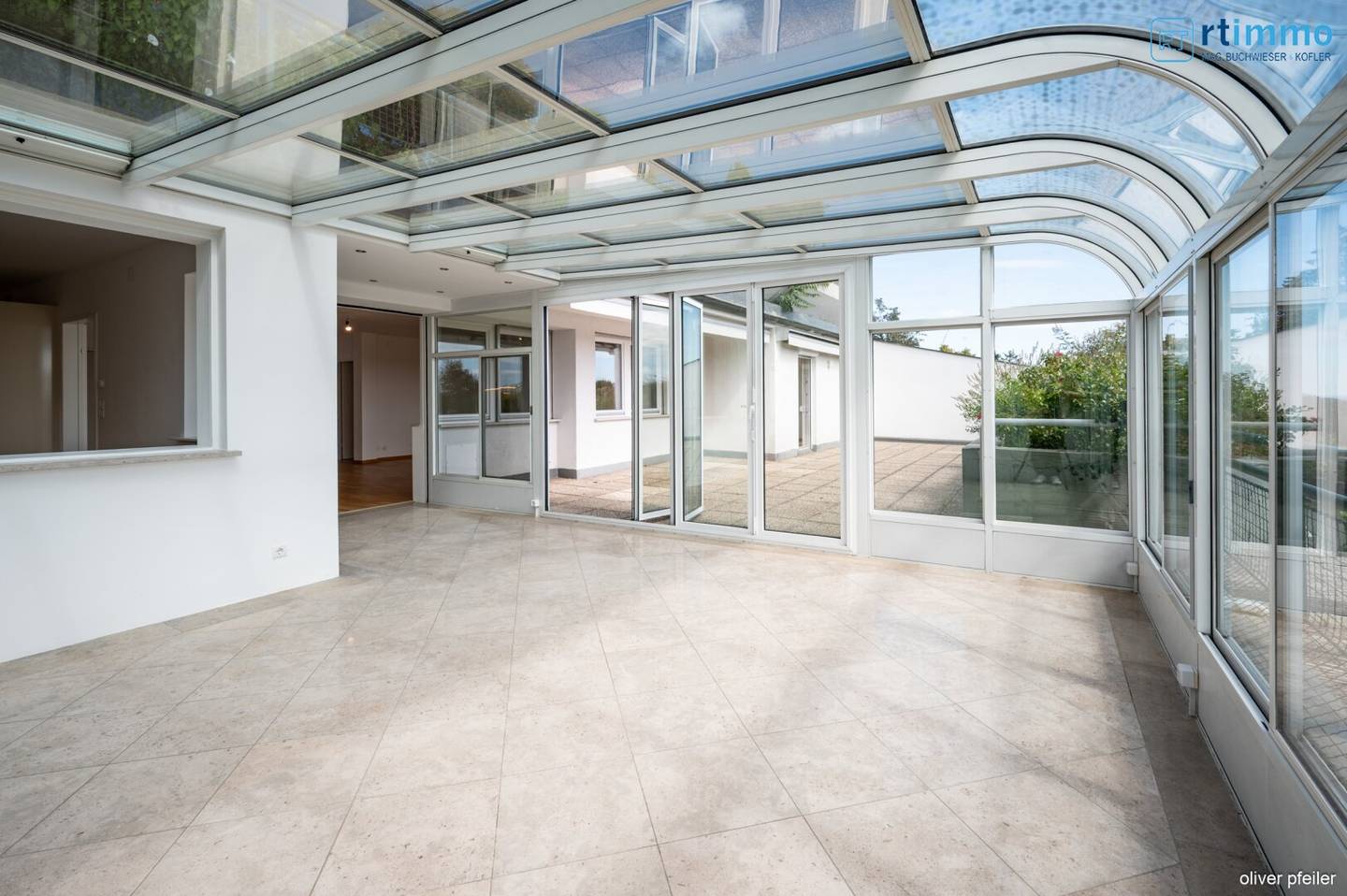 TRAUMAUSSICHT AUF DEN ANNINGER - 4 ZIMMERWOHNUNG MIT GROSSER TERRASSE UND WINTERGARTEN + 2 GARAGENPLÄTZE