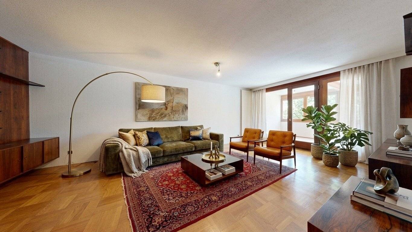 Extravagante Wohnung in begehrter Lage | 3 Zimmer | verglaste Loggia | Lift | TG-Stellplatz